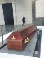 гроб скрипка для крематория спб